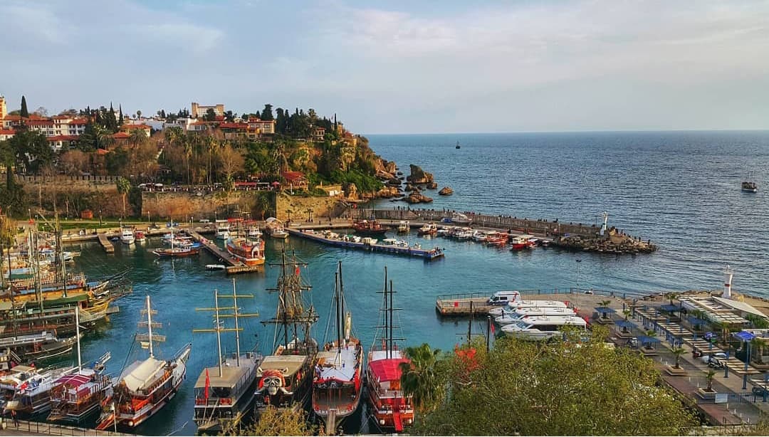 Antalya Kaleiçi ve Akdeniz kıyısı gayrimenkul bölgesi
